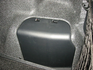 Battery (12 V) Close-Up with Cover